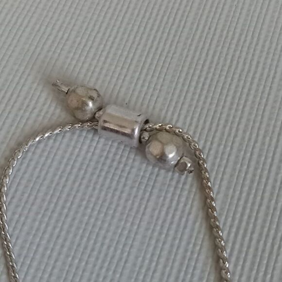 Silver Tone & Gold Filigree Circle Cutout Charms Adjustable Lightweight Bracelet - Picture 9 of 11